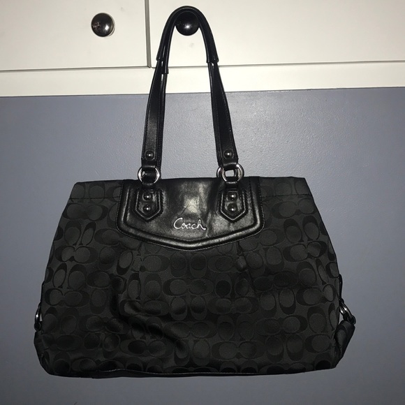 Coach Handbags - COACH handbag Black